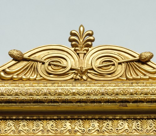 Bone Bacchus & Ariadne CMA crest with thyrsus sm