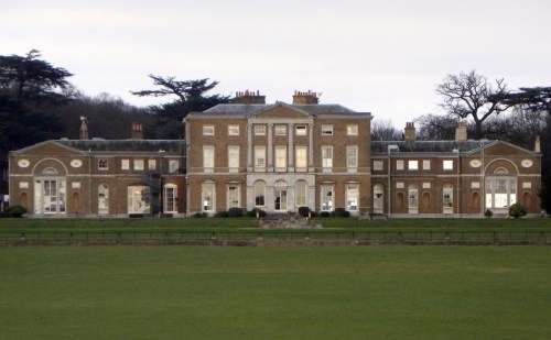 16-woodhall-park