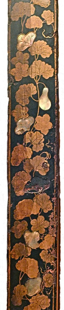 13-gingko-leaves-on-sides-of-frame-sm