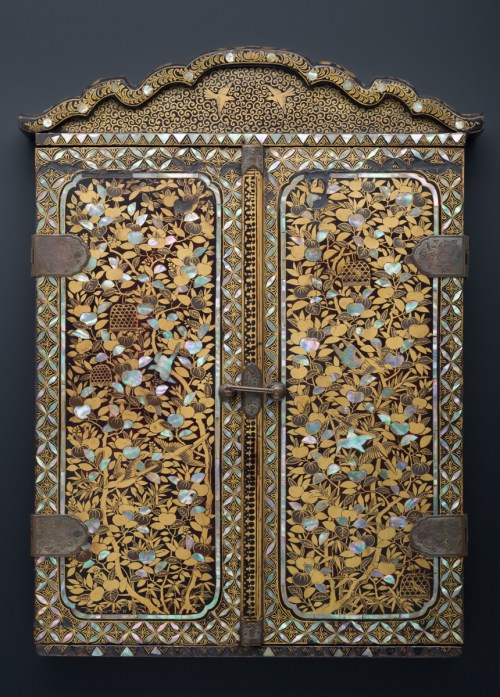 3-school-of-giovanni-niccolo-portable-shrine-c1597-peabody-essex-museum-reverse