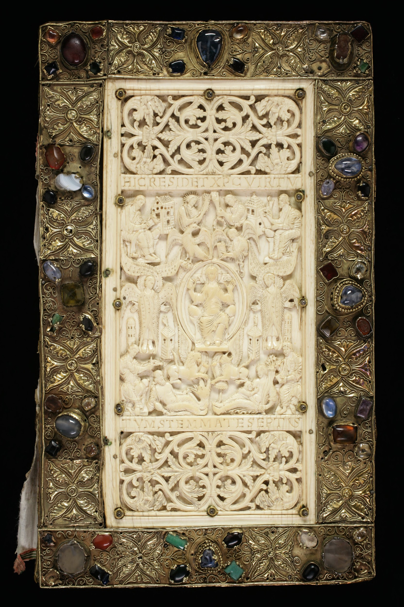 3A St. Gallen, Stiftsbibliothek, Cod. Sang. 53, Front cover – Evangelium longum (Evangelistary) e-codices_csg-0053 Binding A